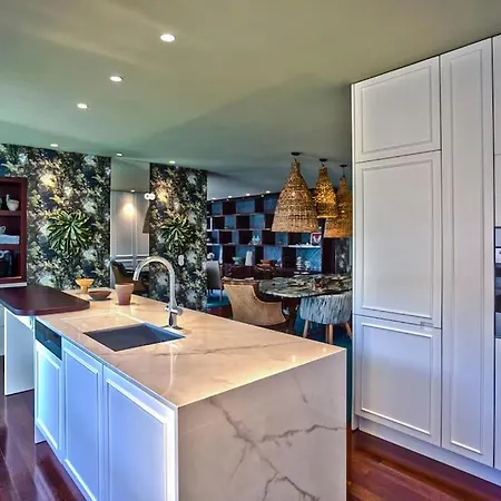 Oscar Chalupsky Appartamento *