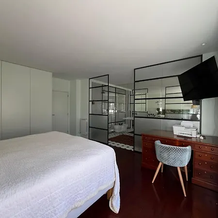 Oscar Chalupsky Апартаменты *